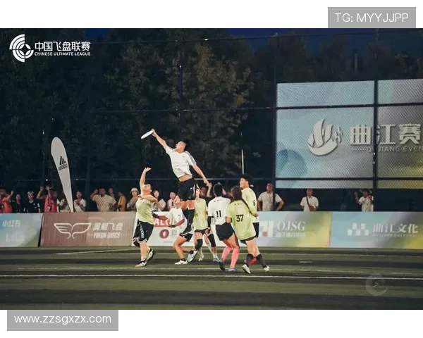 上海飞盘队在攀岩联赛中的强势表现与战术分析