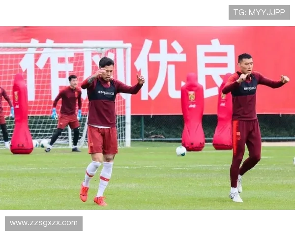 南京足球队区域防守战术解析及其在联赛中的应用探讨 南京足球队区域防守战术解析及其在联赛中的应用探讨