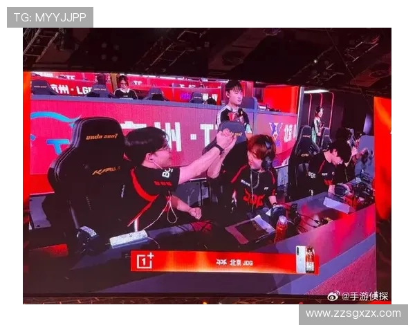 和平精英赛事分析：深入探讨JDG战队的比赛经验与策略