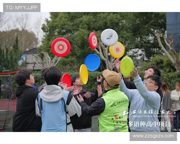 上海飞盘队的边路渗透战术解析与实战应用探讨 上海飞盘队的边路渗透战术解析与实战应用探讨